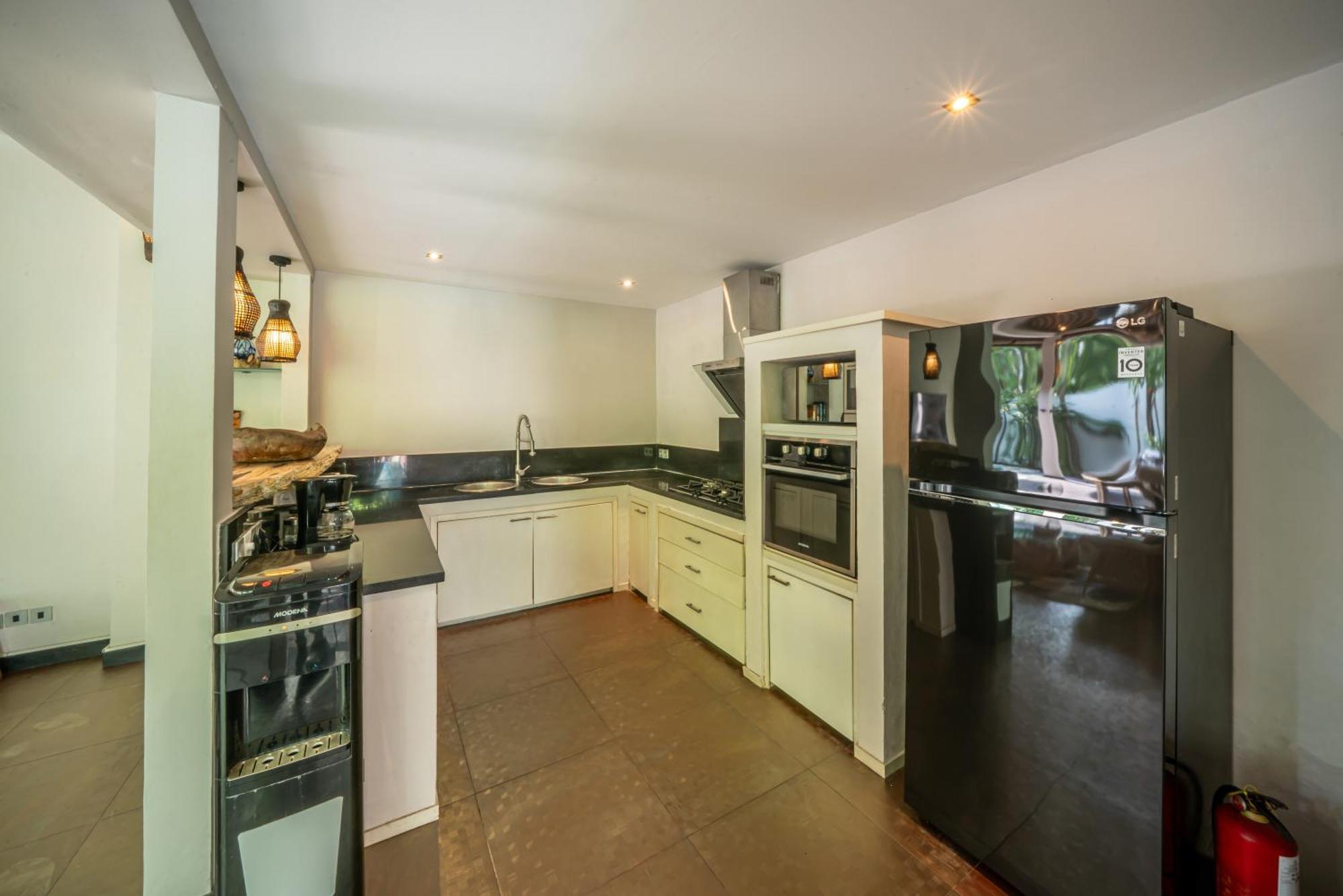 Villa Koala, 2Br Close To W, Potato Head And Shi Shi Seminyak  Bagian luar foto