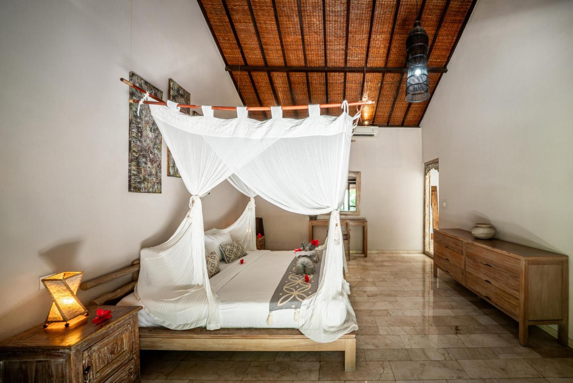 Villa Koala, 2Br Close To W, Potato Head And Shi Shi Seminyak  Bagian luar foto