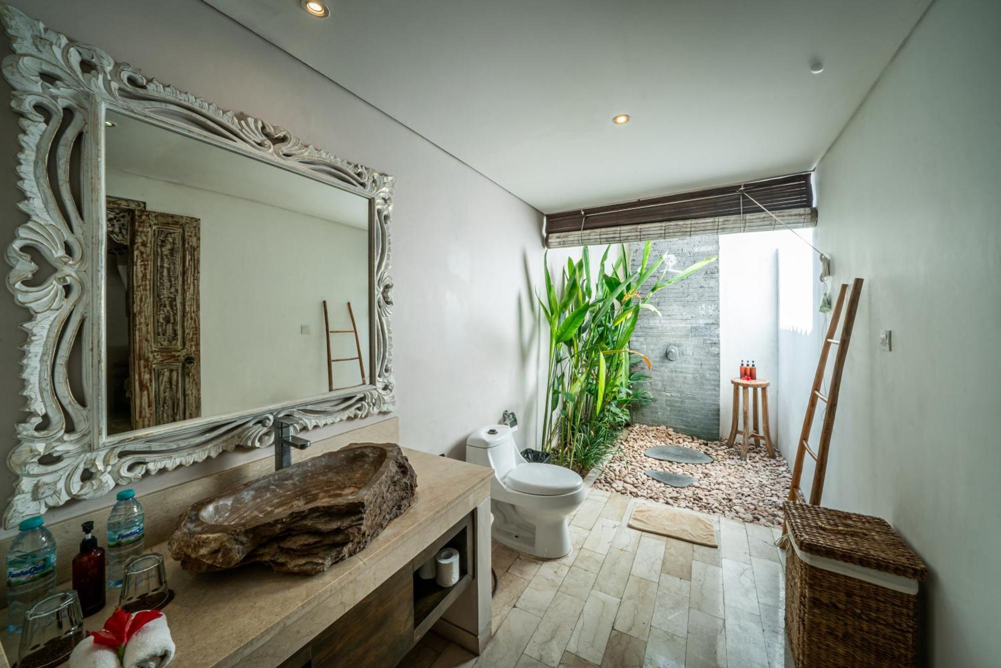 Villa Koala, 2Br Close To W, Potato Head And Shi Shi Seminyak  Bagian luar foto