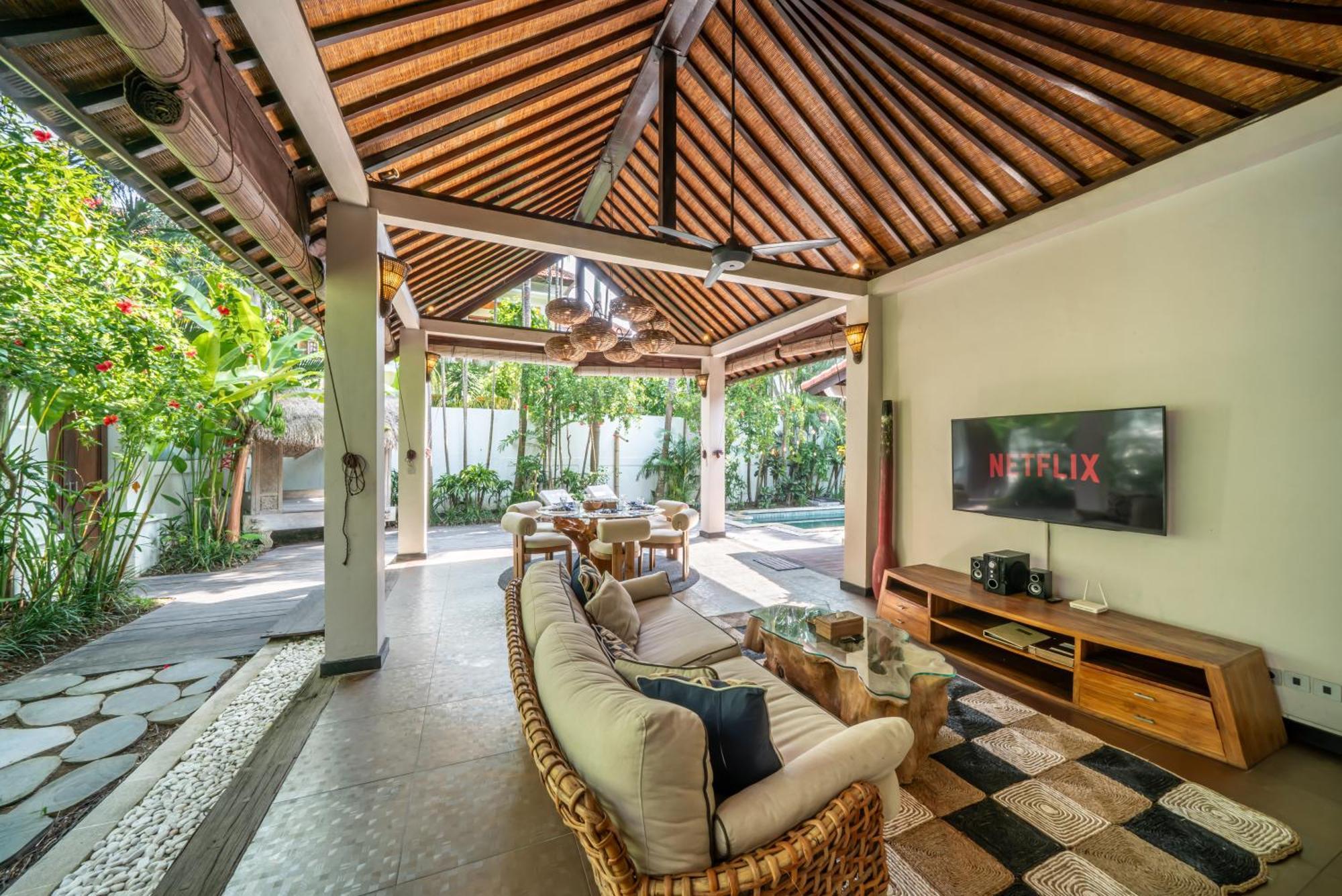Villa Koala, 2Br Close To W, Potato Head And Shi Shi Seminyak  Bagian luar foto